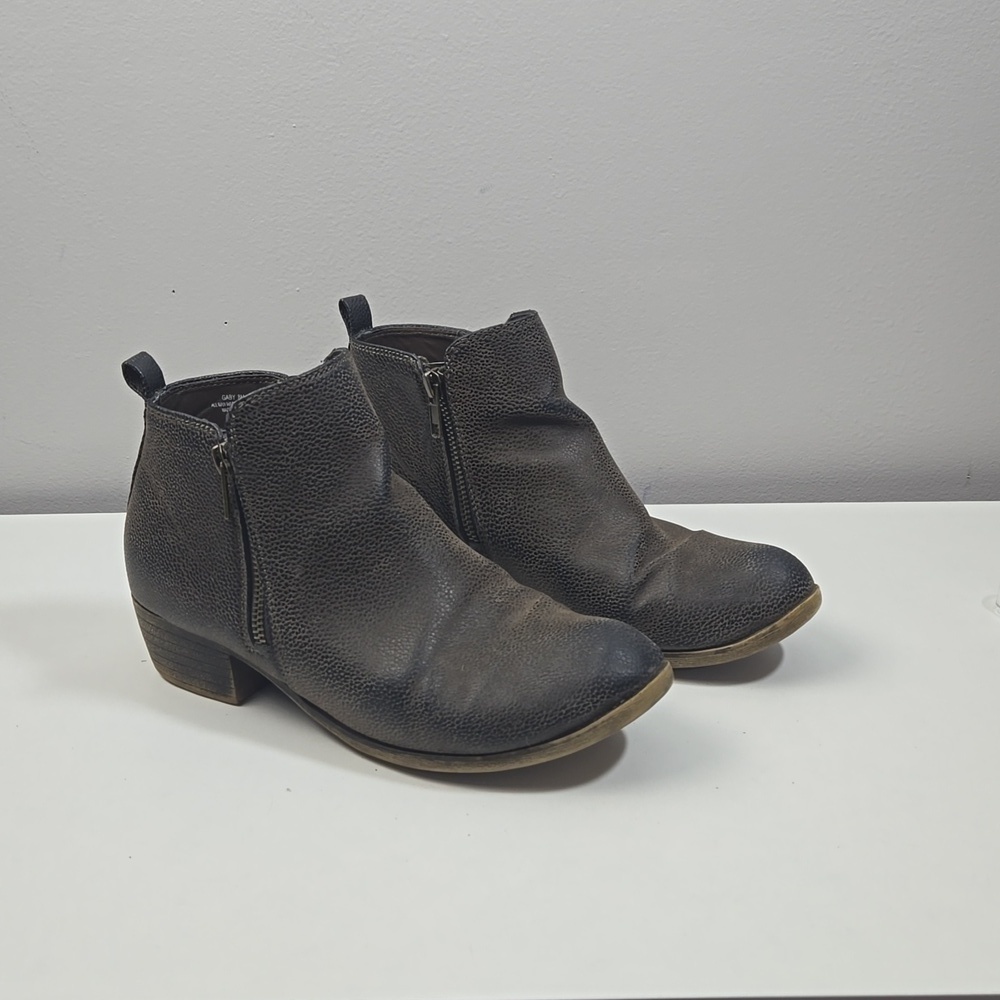 Dunes Ankle Booties Size 8